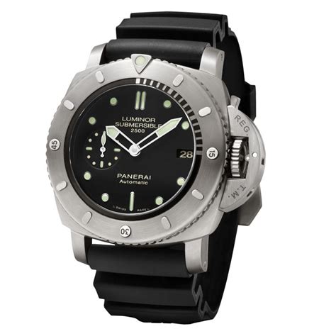 panerai luminor submersible 2500m